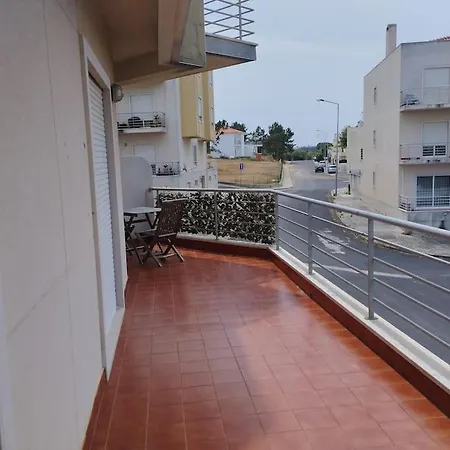 Apartamento Com Piscina Ericeira